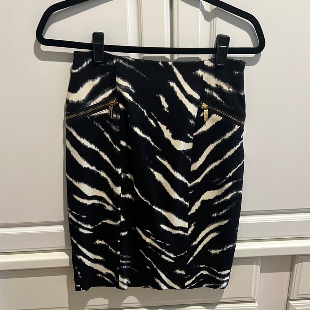 Michael Kors Stylish Black and White Zebra Print Skirt